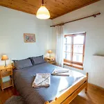 Chrysanthe Traditional Pelion House Holiday home Portaria (Magnesia)