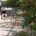 Chrysanthe Traditional Pelion House * Portariá