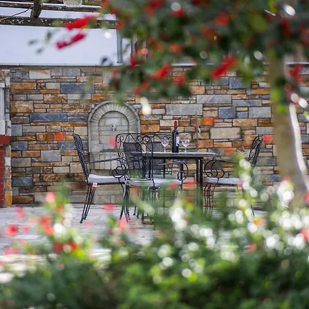 Chrysanthe Traditional Pelion House Holiday home