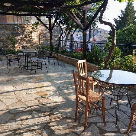 Chrysanthe Traditional Pelion House *