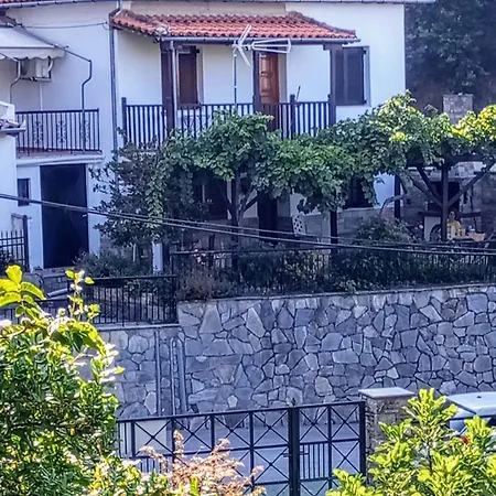 Chrysanthe Traditional Pelion House * Πορταριά