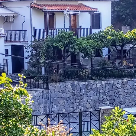 Chrysanthe Traditional Pelion House * Πορταριά